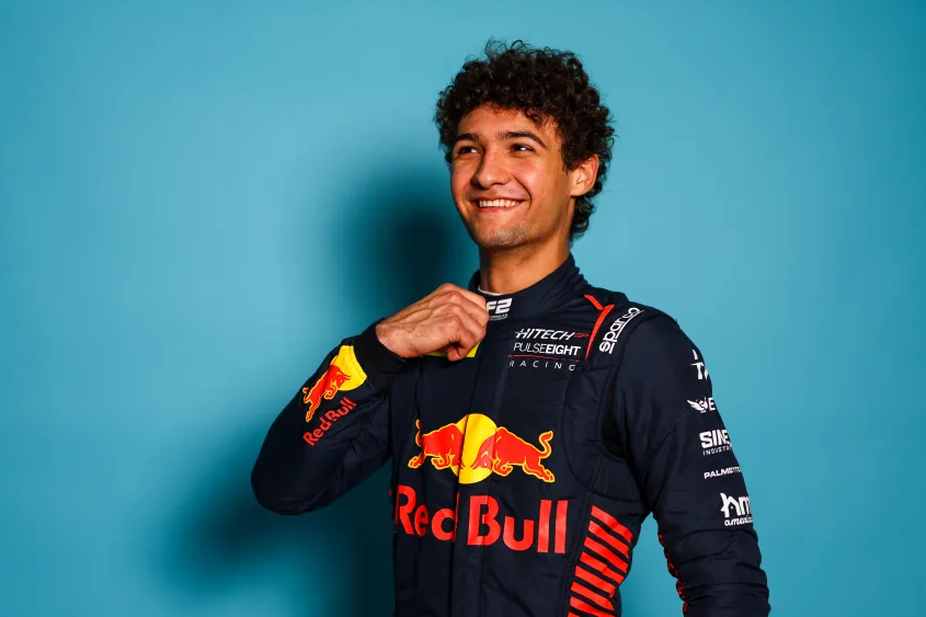 data-id="tzxnfbphdtvv">杰克·克劳福德(jak crawford),美国赛车手