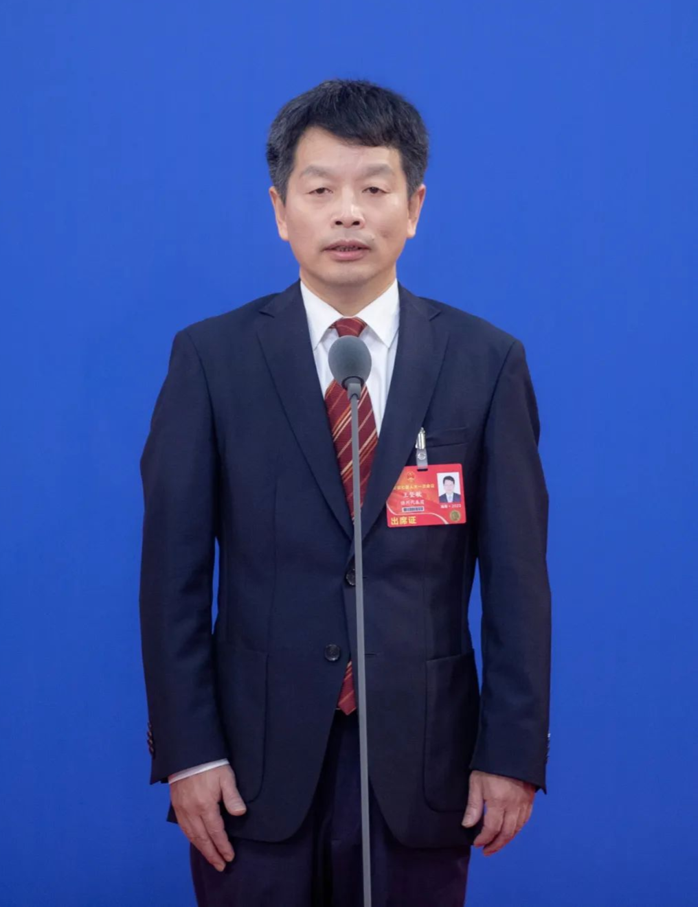  p data-id="gnbb9huh5g">王坚敏,男,现任洋浦经济开发区管理委员会