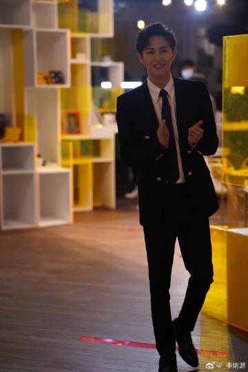 李明源