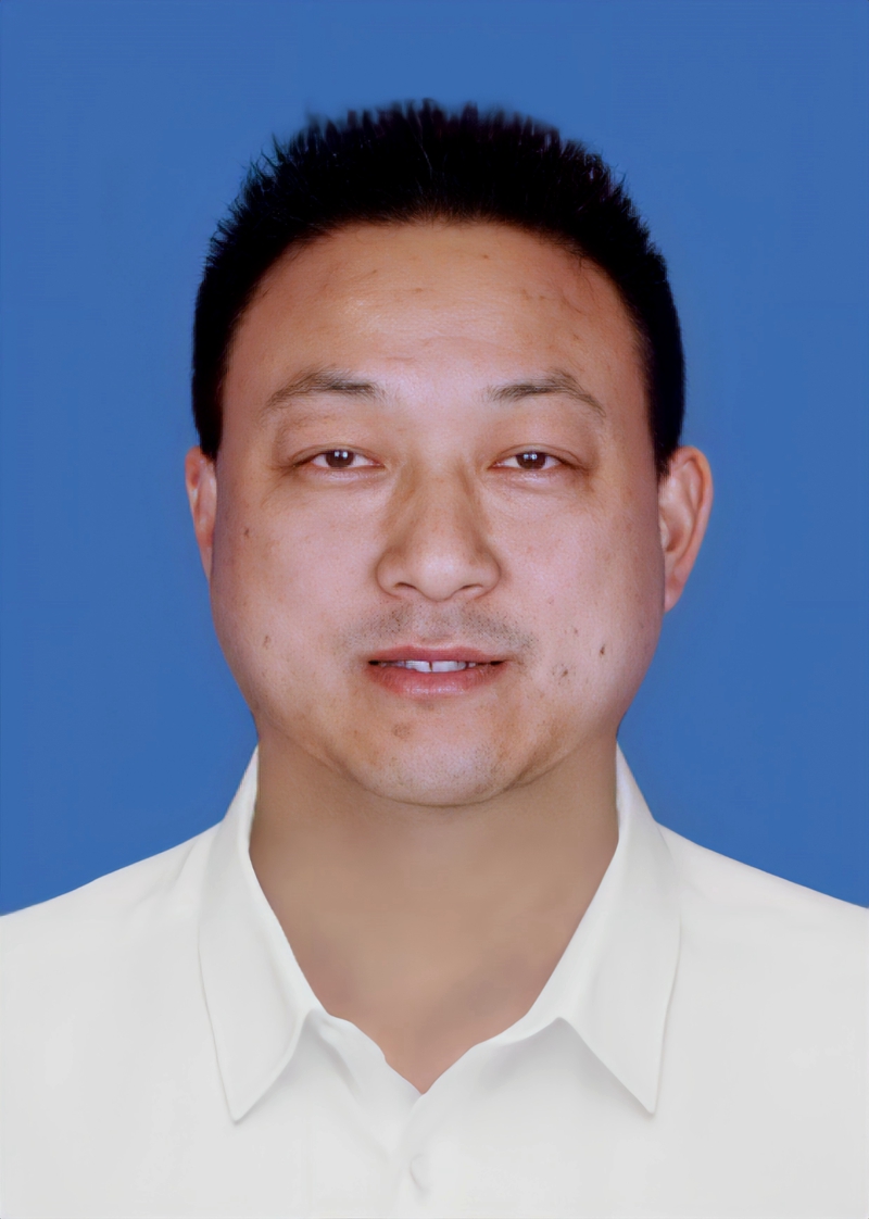 曾任陕西省安康市汉滨区委常委,政法委书记.