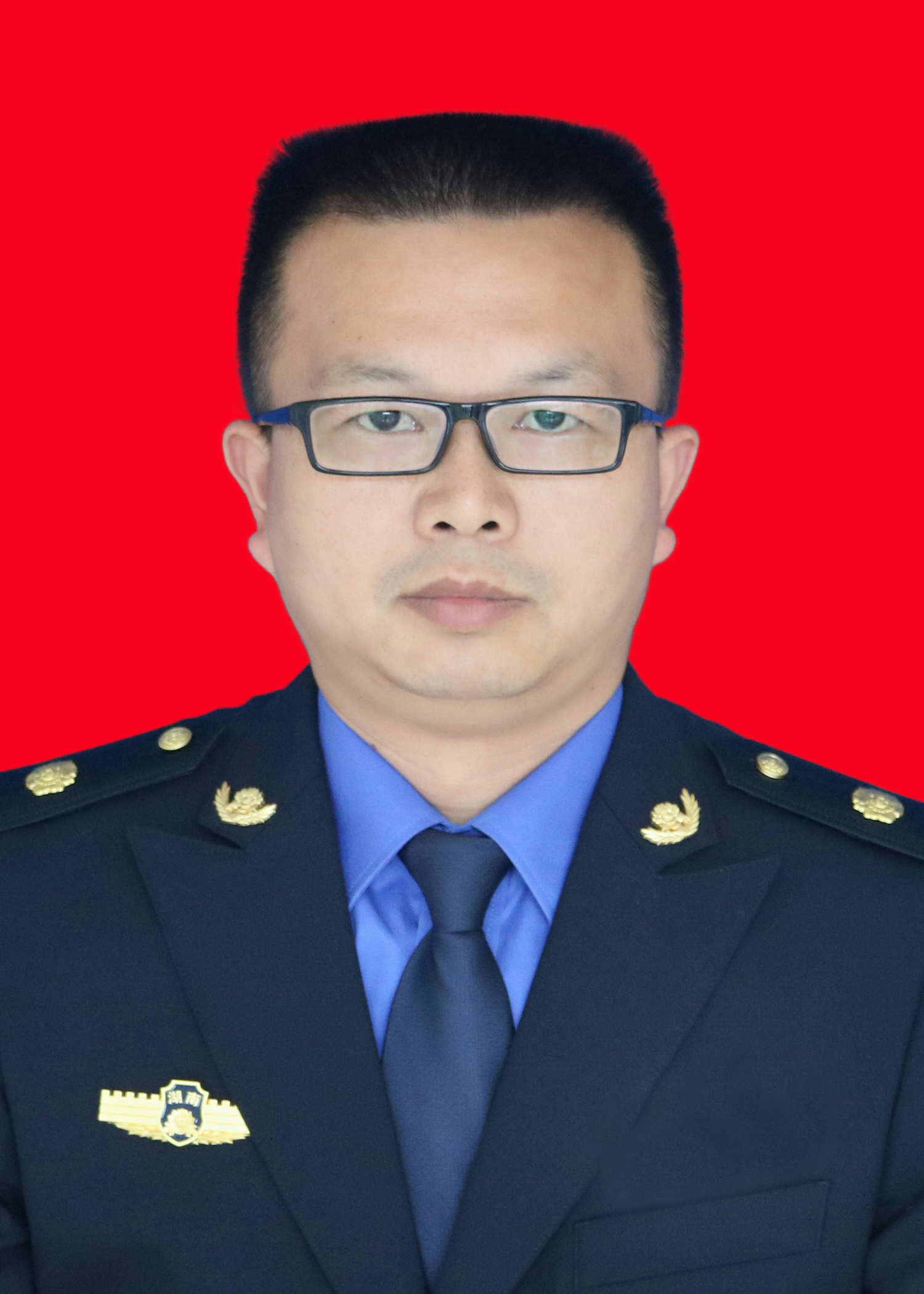  /p> p>现任长沙市望城区城市管理和综合执法局党组成员,副局长. /p>