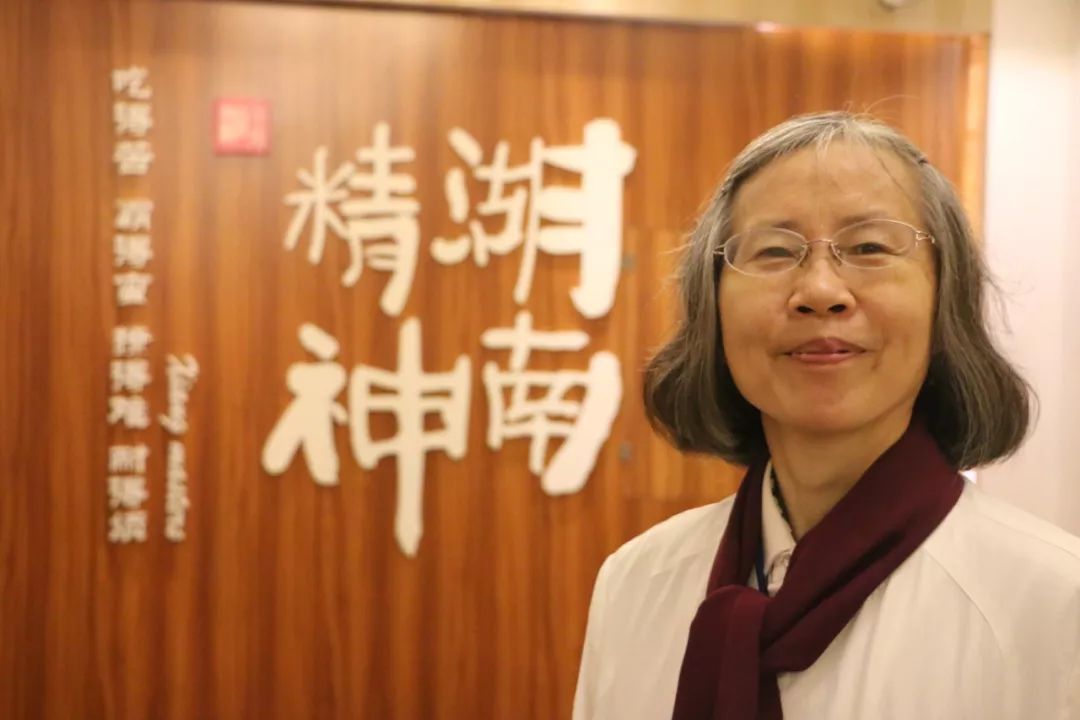 残雪长篇处女作《黄泥街》：颠覆传统语言_百科TA说