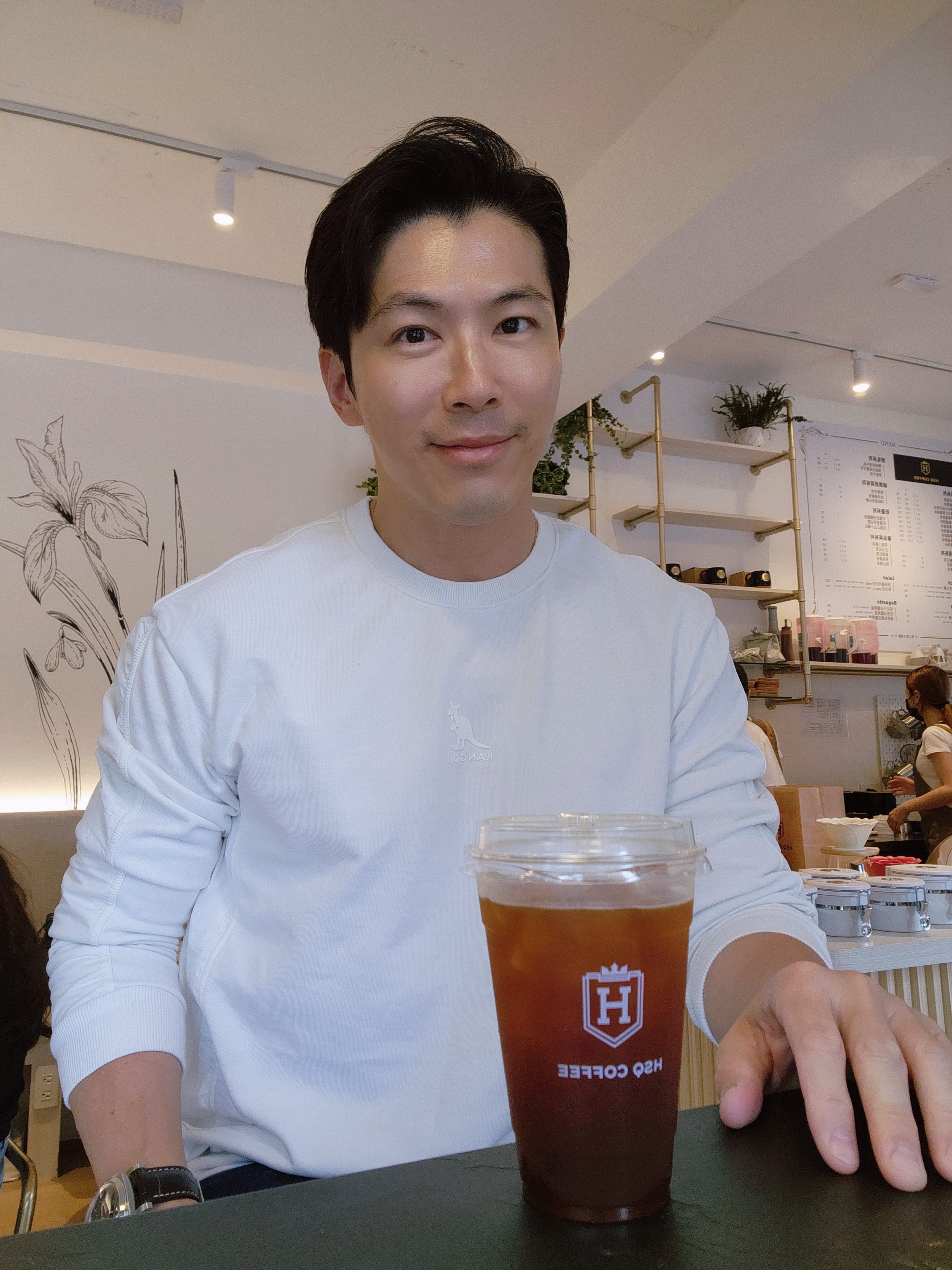  p>黄少祺(eric huang),原名黄铭良,1971年7月6日出生于台湾省,中国