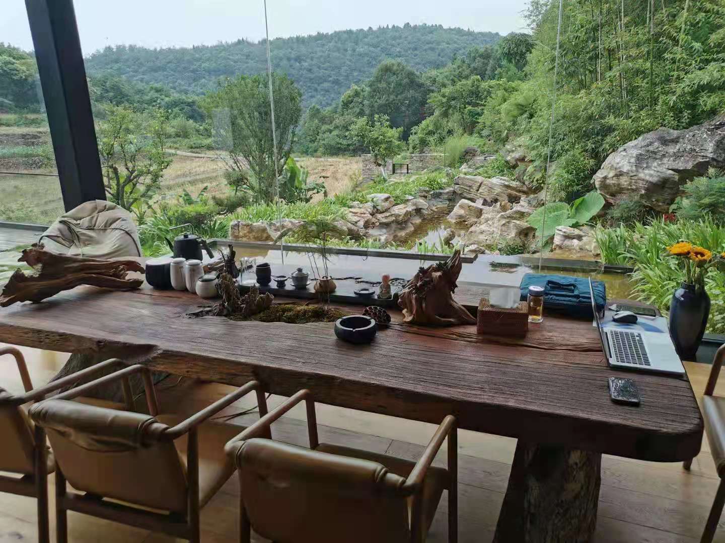 湾石屋(stone house of nanchawan)是宜昌市夷陵区南岔湾石头屋村落