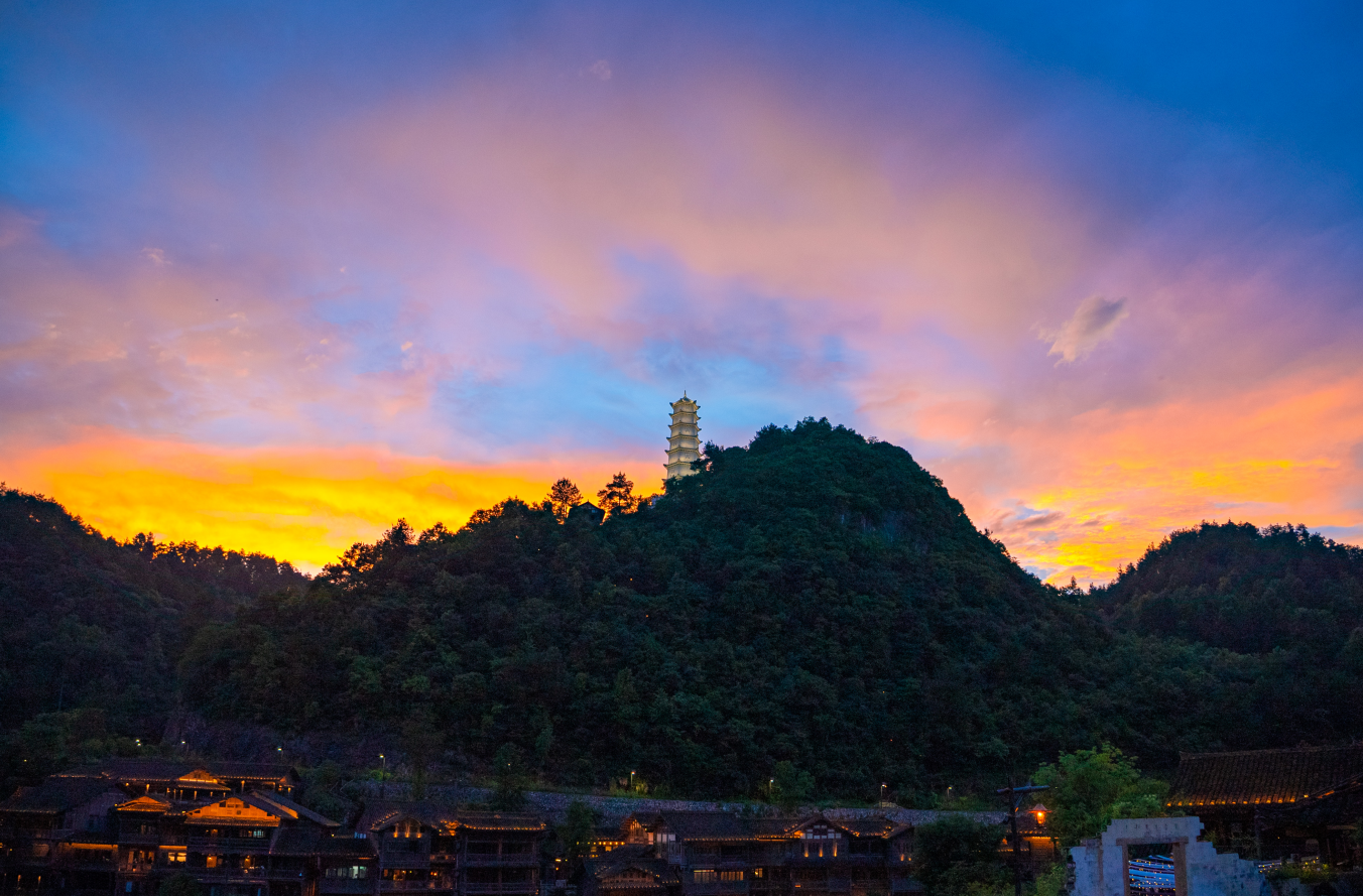  p data-id="svqlknnelxcz">乌江寨国际旅游度假区位于贵州省遵义市