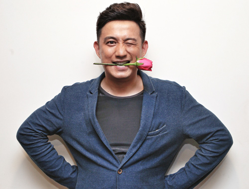  p>《似水年华》是 a target="_blank" href="/item/黄磊/6617" data