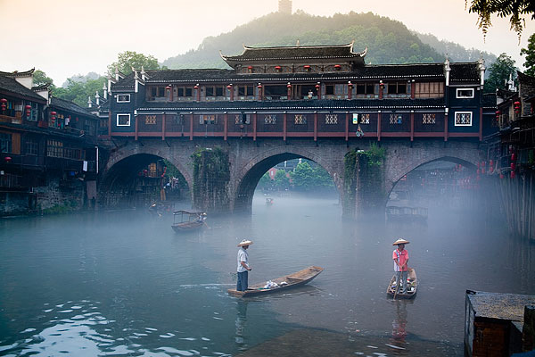  p>凤凰镇,隶属于安徽省 a target="_blank" href="/item/淮南市