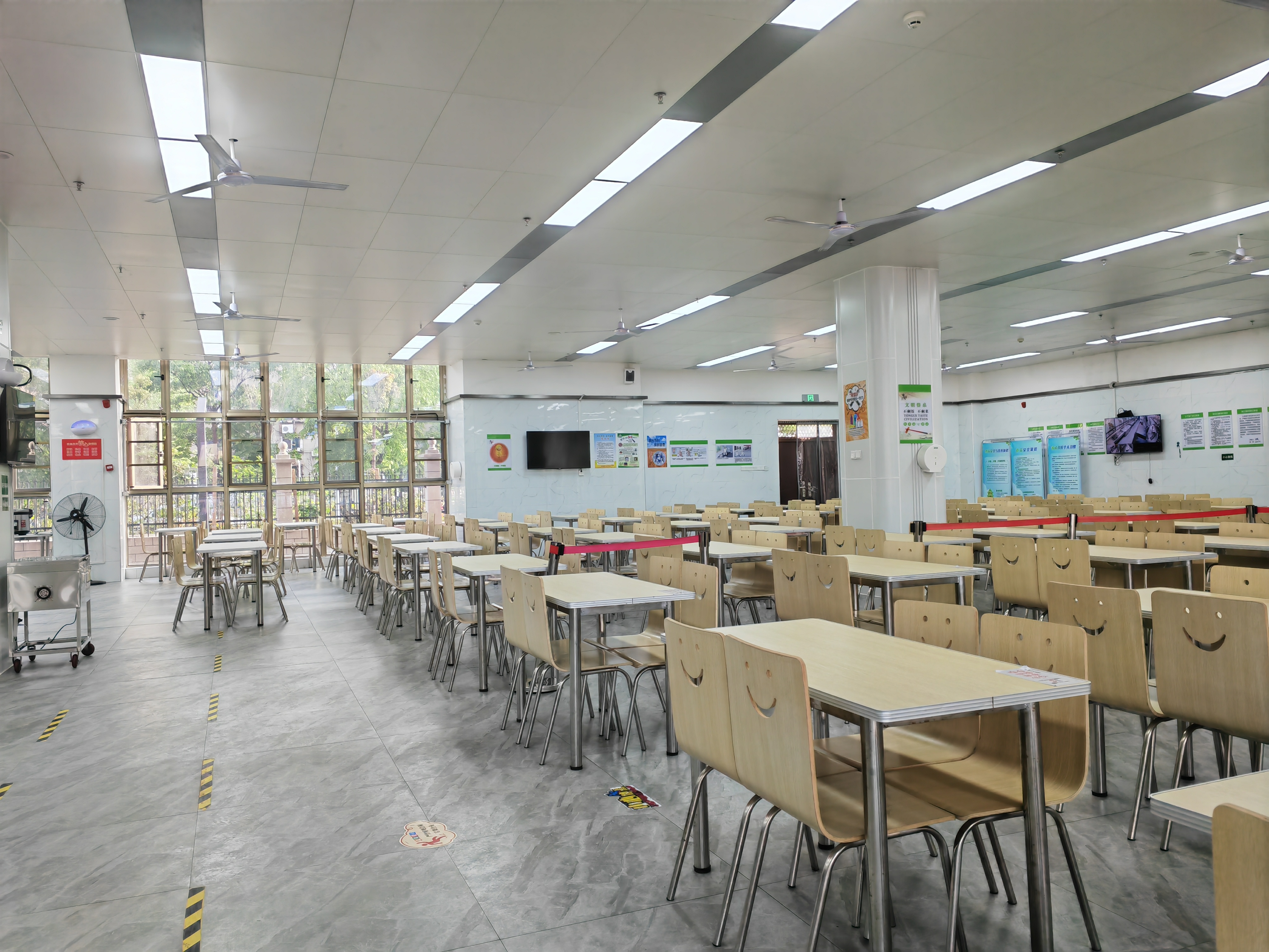  p data-id="gnhglge4bv">南昌十二中创办于1957年,2005年成为江西省