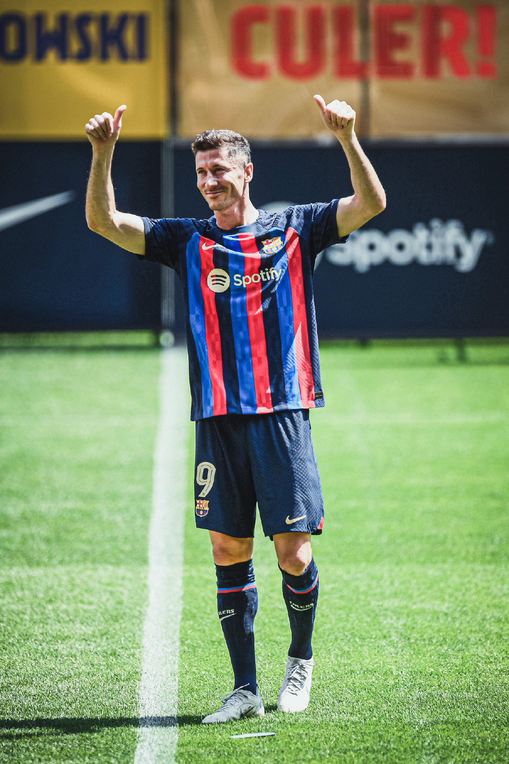  p>罗伯特·莱万多夫斯基(robert lewandowski),1988年8月21日出生于