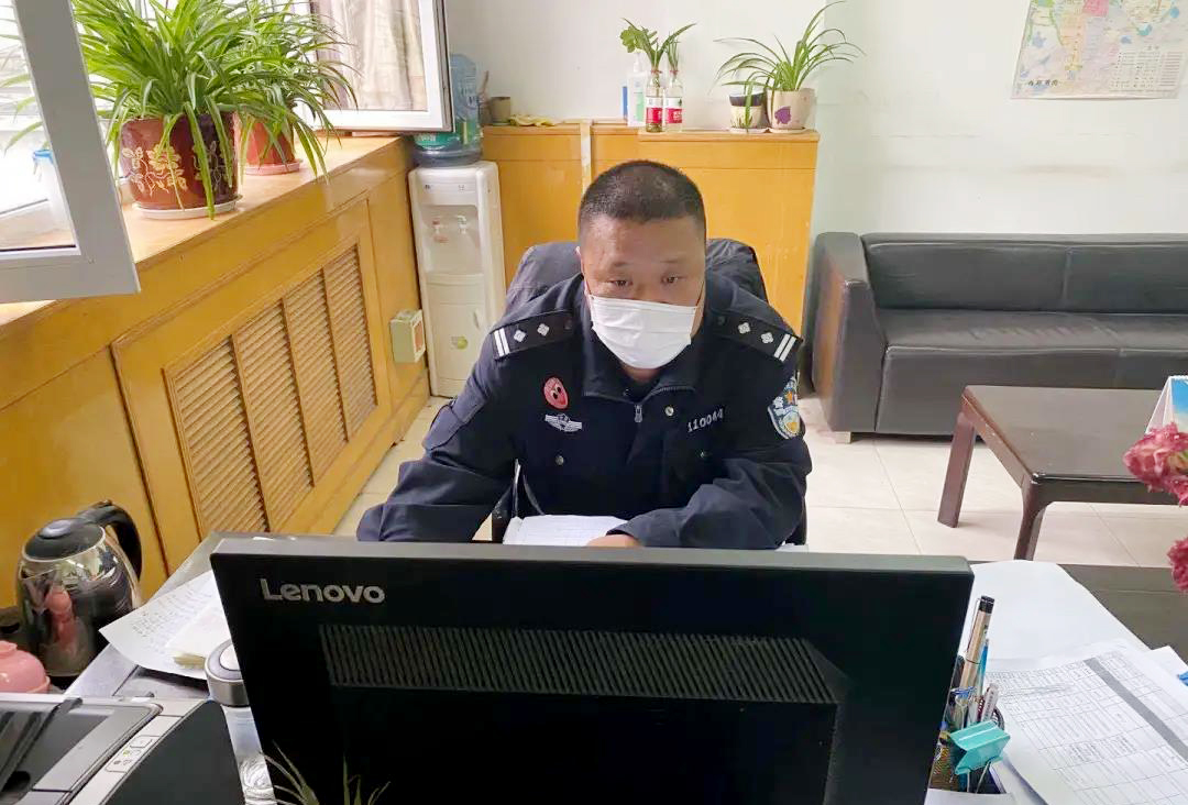  p>孙永才,男,中共党员,银川市公安局兴庆分局新华街派出所二级警长.