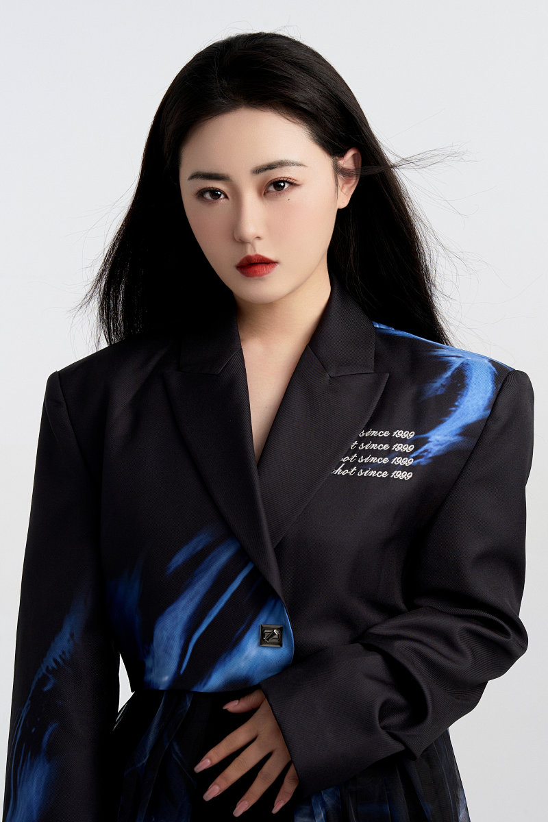  p data-id="gnbzhv5sfc">张悦楠,出生于1995年3月3日,毕业于 a