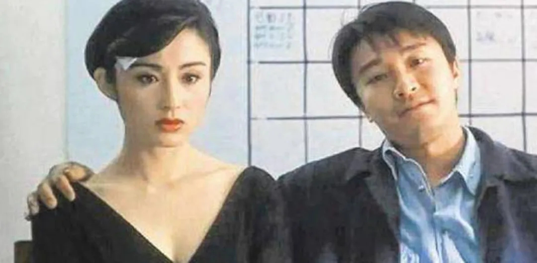 52岁港片女神张敏，一组美艳旧照火了，其实她现在长这样_百科TA说