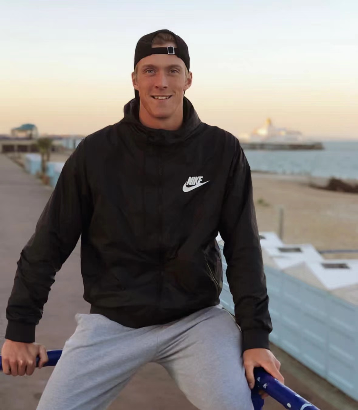 13839432" data-lemmaid="13839432">科布伦茨 /a>,英国网球运动员