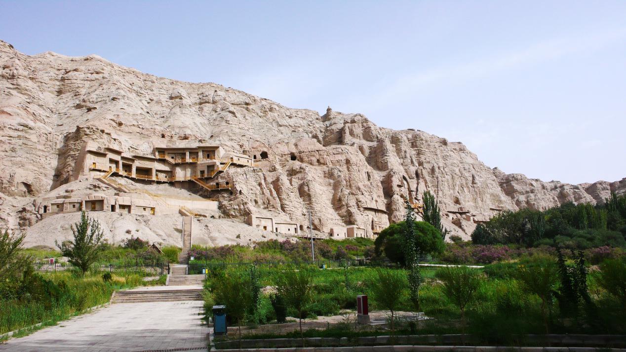  p data-id="gnzlc8hahi">龟兹石窟是龟兹国境内石窟的总称,包括有