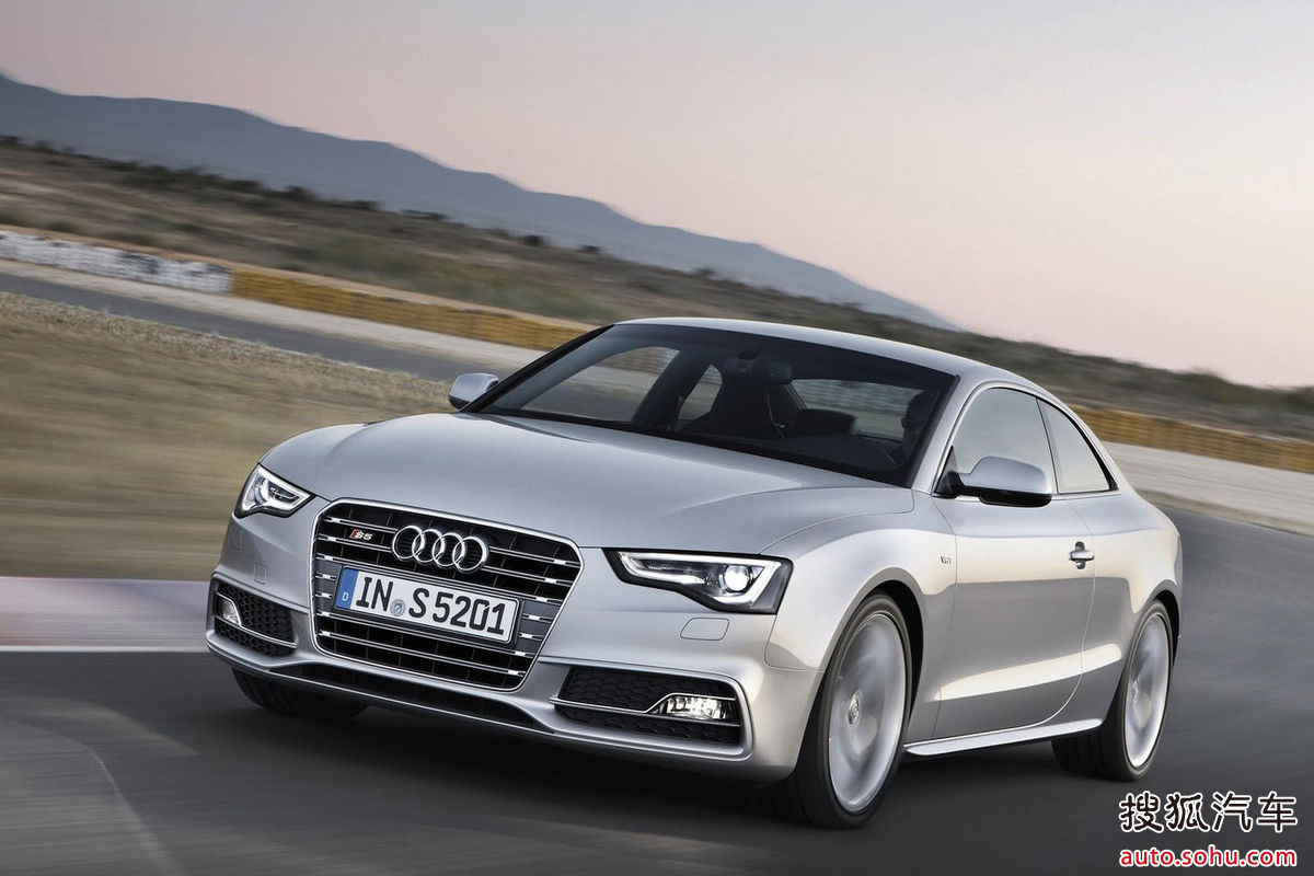  p>奥迪s5作为奥迪家族中的一个全新系列,定位于高档双门及四门轿跑车