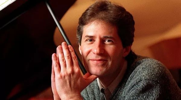  p>詹姆斯·霍纳 i>(james horner,1953年8月14日-2015年6月22日) /i>