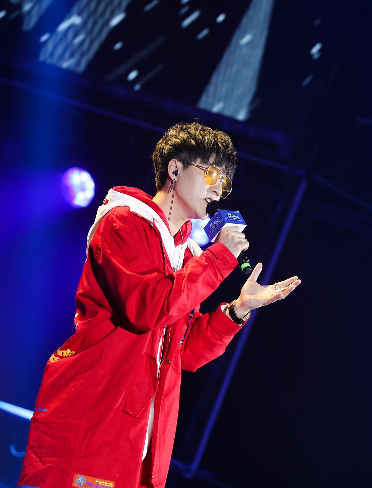 "gnbrc7hm8g">杨博然,2月17日出生于黑龙江省哈尔滨市,中国内地男歌手