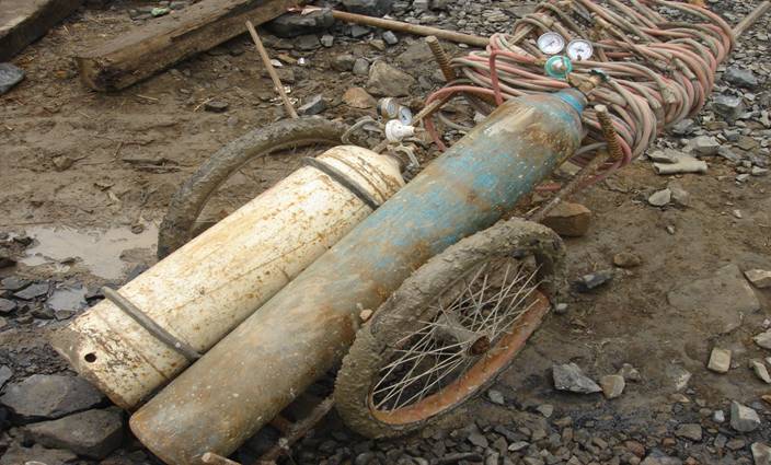 氧气瓶乙炔瓶安全距离