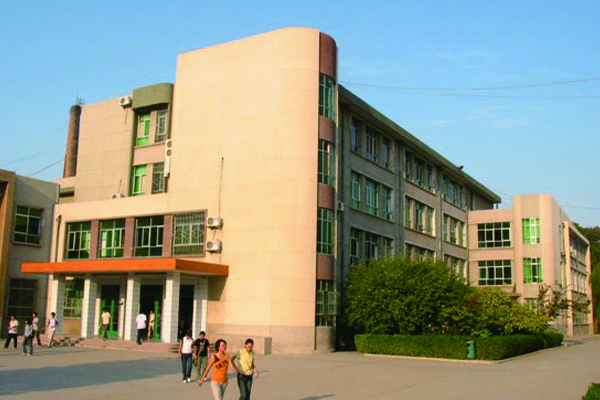 渭南市铁路自立中学