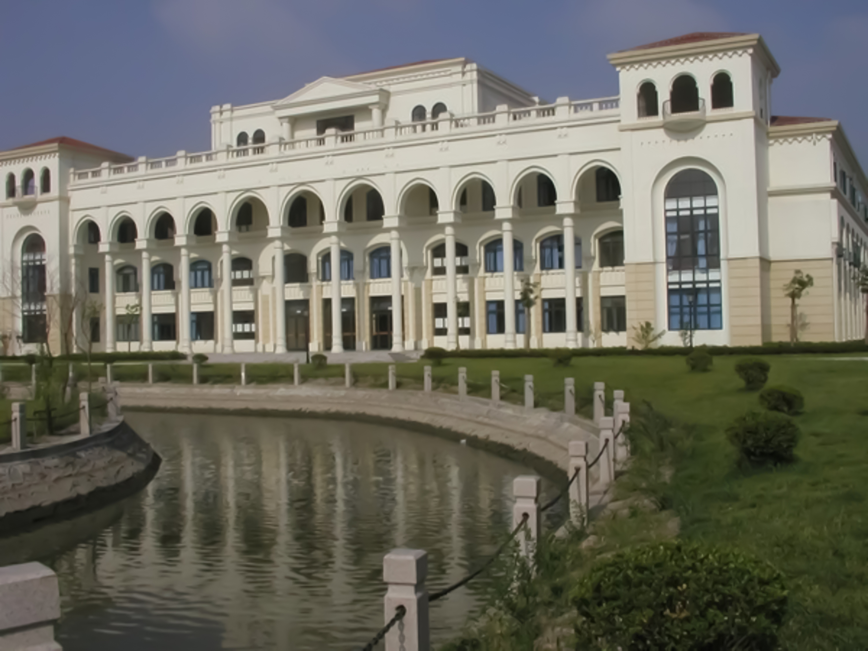 上海外国语大学