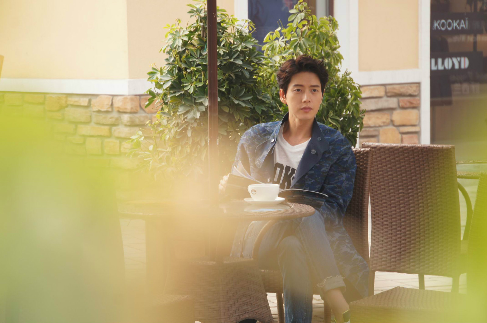 rv4e">韩国明星艺人 a target="_blank" href="/item/朴海镇/1747799"