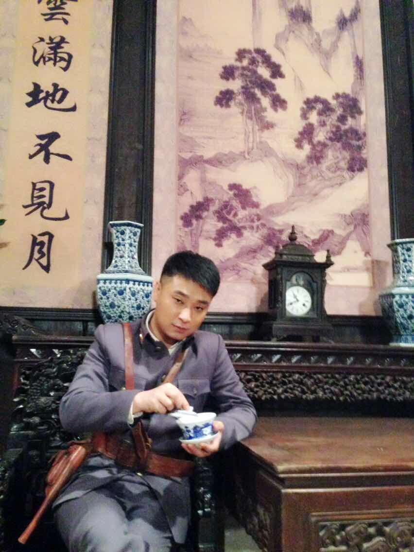  p>李根,男,青年演员,著名表演教师,黑龙江人,2011年考入 a target="