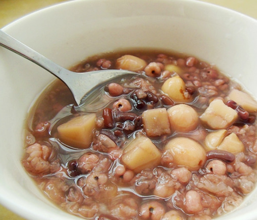 薏米茯苓赤豆粥