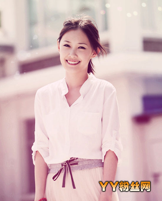 朱婧佳 /b>,中国内地新晋女 a target="_blank" href="/item/歌手