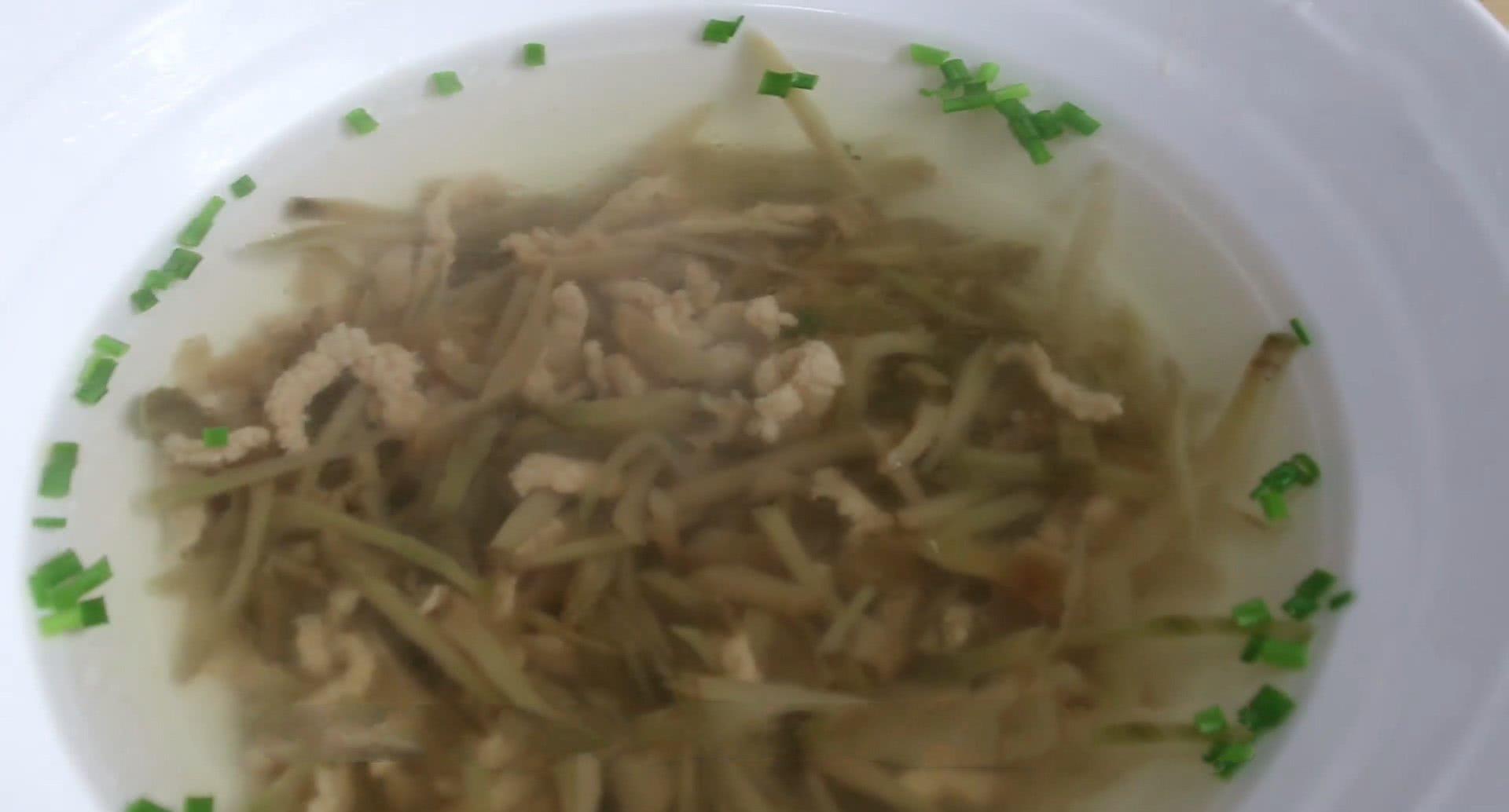 榨菜肉丝鸡蛋汤