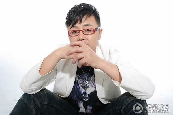  p data-id="gnwfsti5vo">南风,原名姜海龙,中国内地原创歌手.