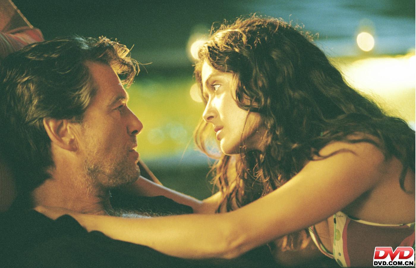 《日落之后》(after the sunset)是由美国firm影业,新线电影,rat娱乐