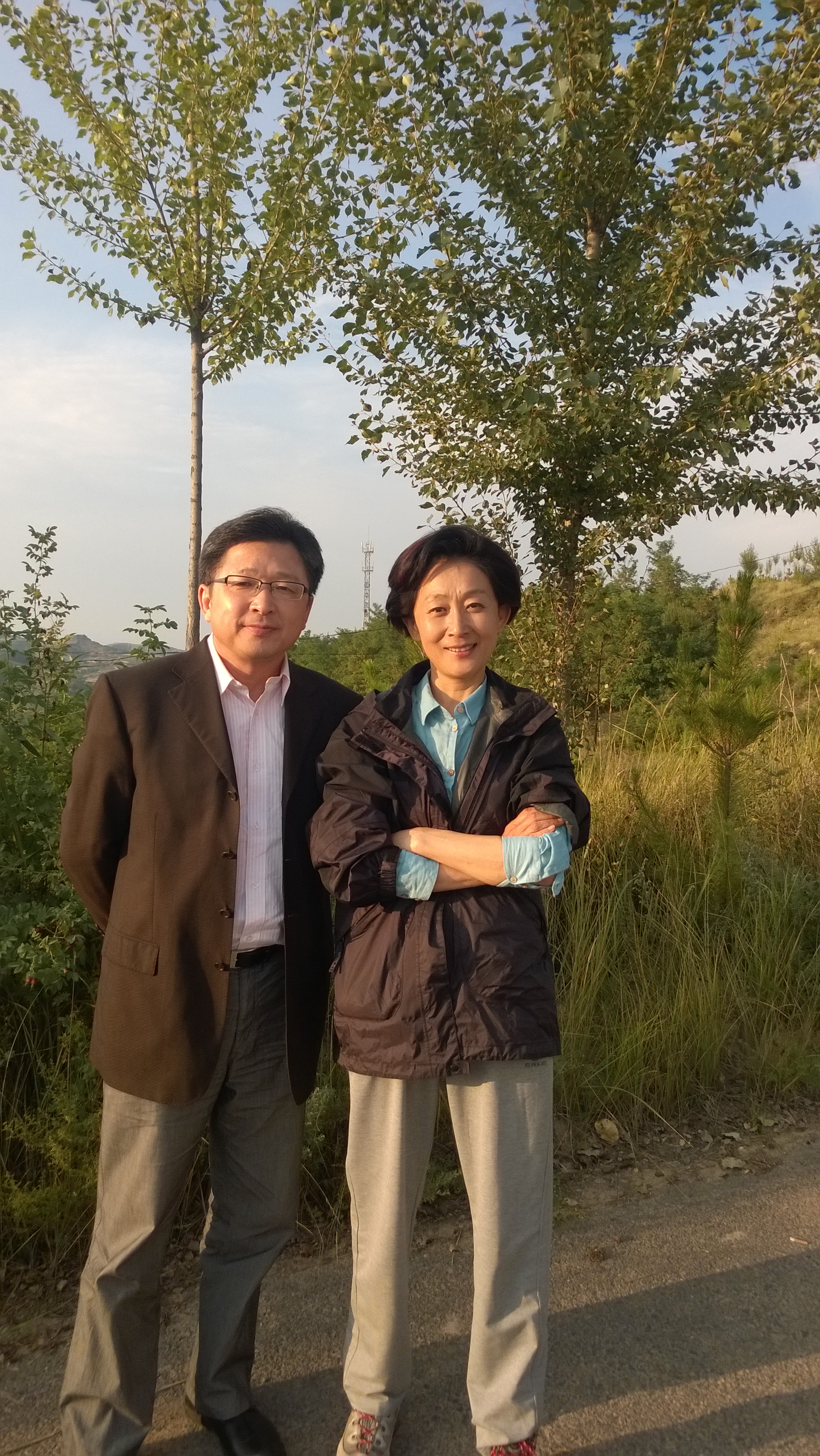 abfy5">谭希和,1959年4月10日出生于中国陕西省西安市,中国内地男演员