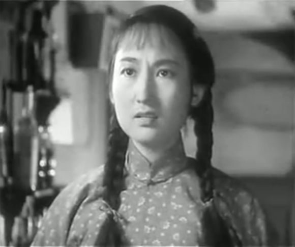 凤凰(1928年7月15日—2016年9月26日),本命严慧秀,中国早期电影女演员