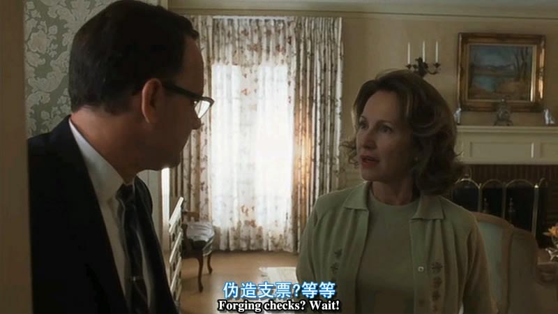逍遥法外,汉语成语,拼音:xiāo yáo fǎ wài,意思是指犯法的人没有