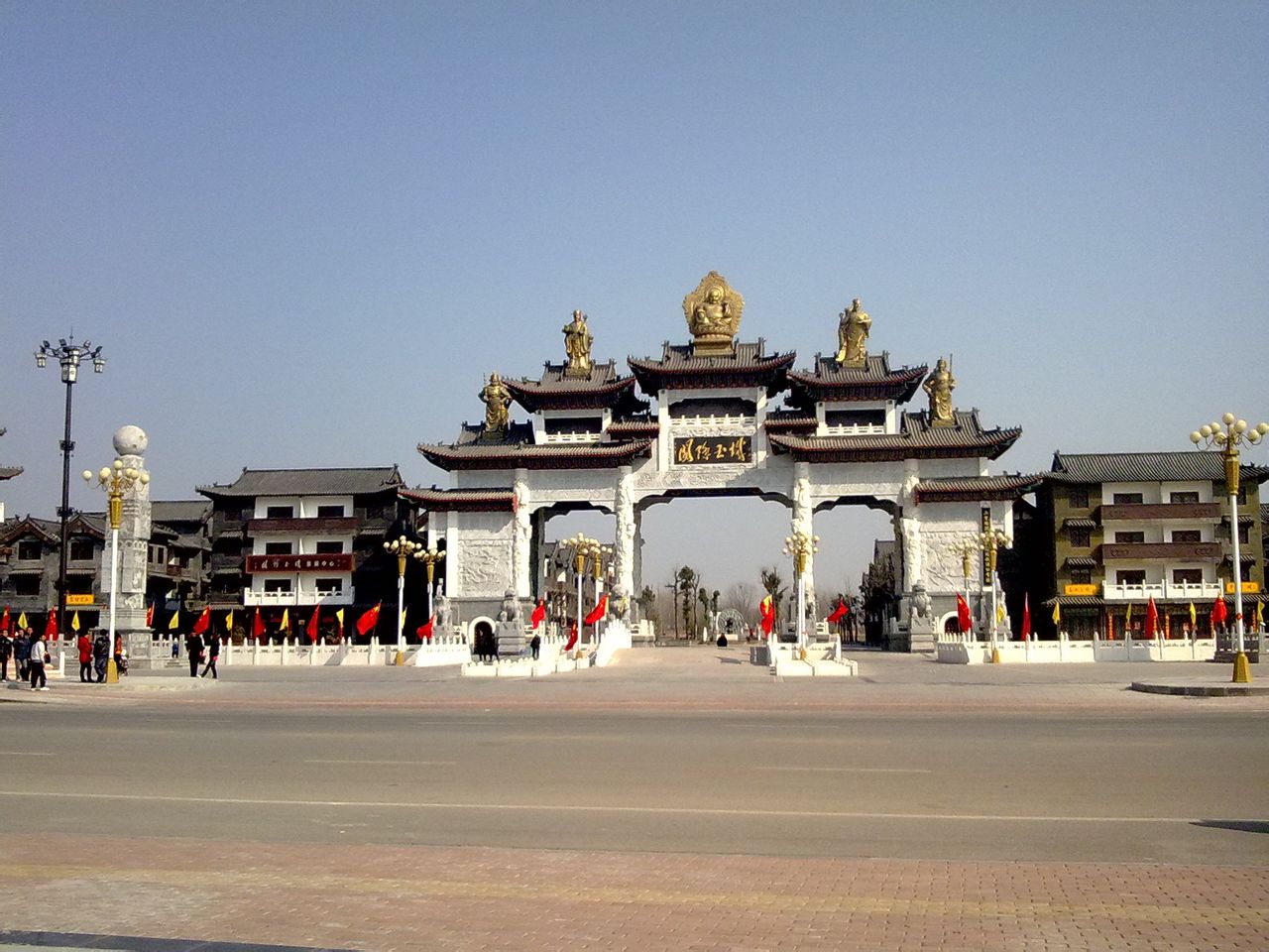  p>石佛寺玉雕,中国著名玉雕之一,位于河南省南阳市 a target="_blank