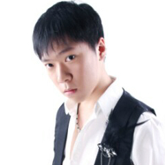  p>逆战雪飞,真名陆雪飞,别名雪飞,出生地黑龙江哈尔滨,斗鱼直播主播.