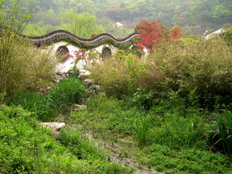  p data-id="gnaqeee3ov">"龙井草堂"全称杭州龙井草堂餐饮有限公司