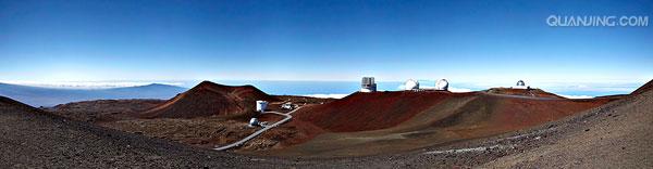 volcanoes):盾状火山是具有宽阔顶面和缓坡度侧翼(盾状)的大型火 