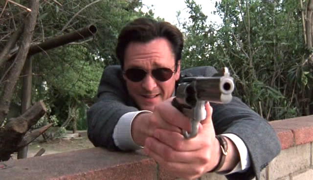 紧急44分钟:北好莱坞交火事件44minutes:thenorthhollywoodshoot-ou