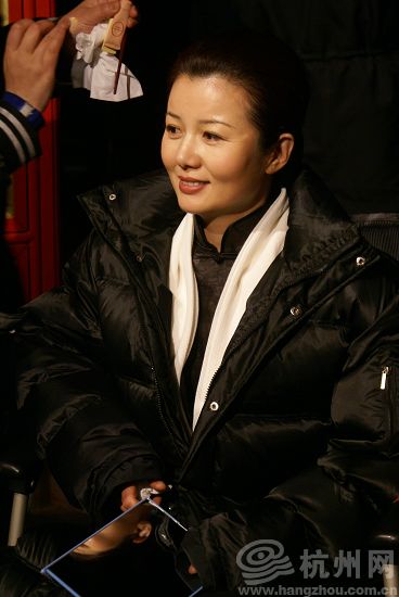 于靓,是电视剧《 a target="_blank" href="/item/夏家三千金/3516031