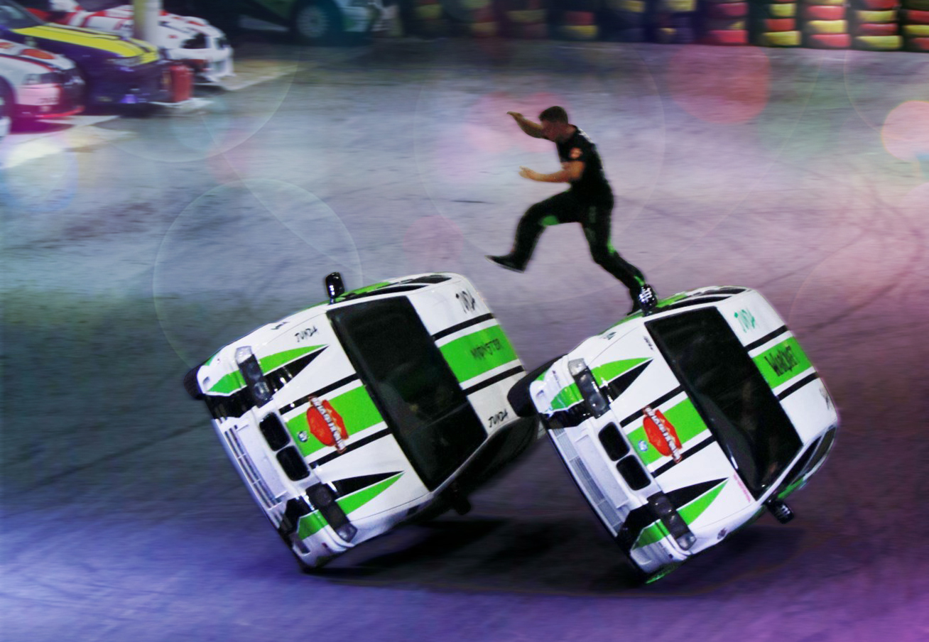 三亚骏达车技表演馆