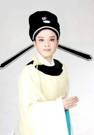 王一敏,原 a target="_blank" href="/item/福建省芳华越剧团/9913630