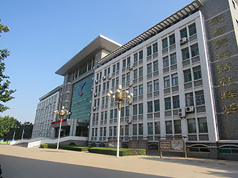  p data-id="gnbpmqoksq">济南市长清实验中学,始建于1976年,是山东省