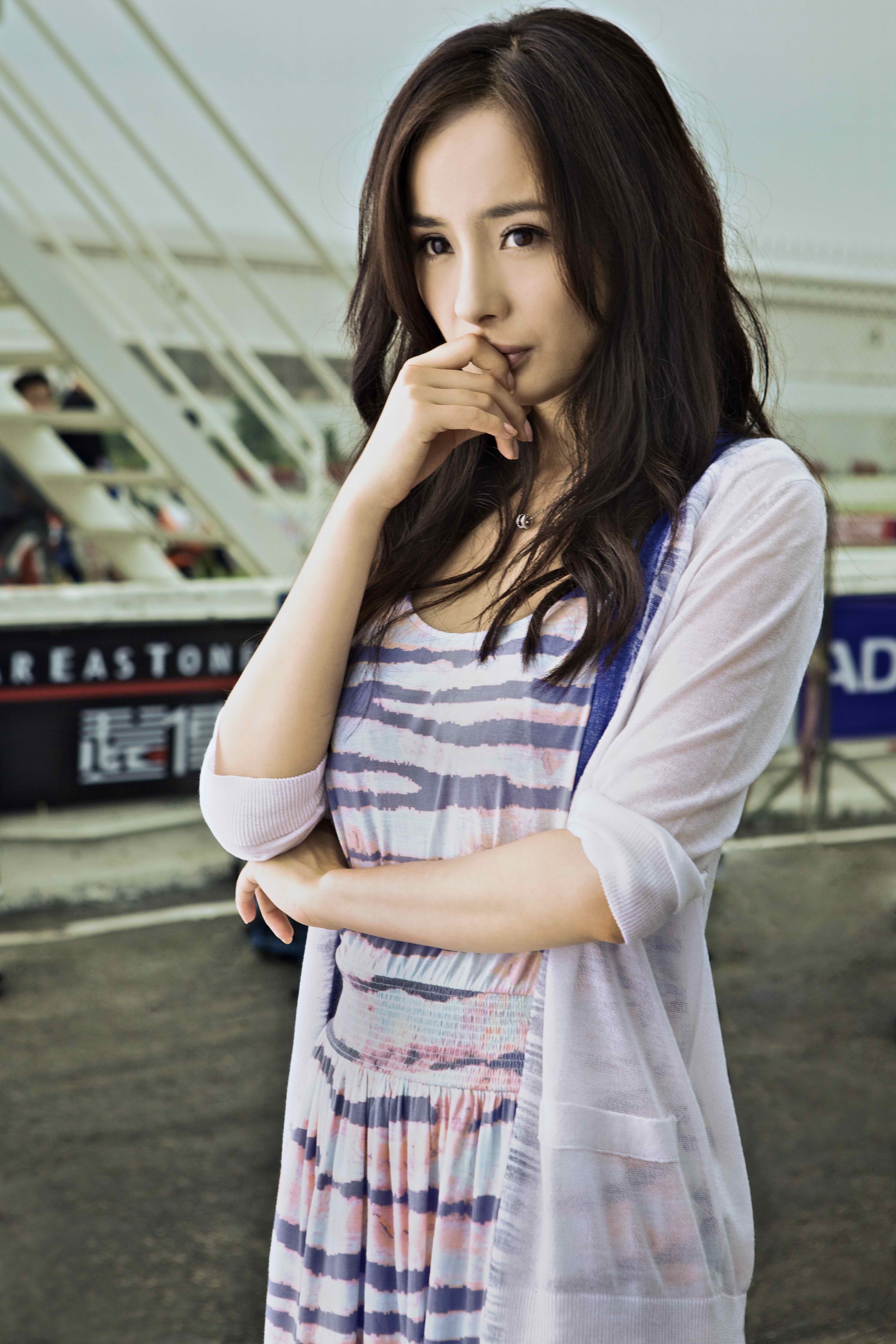  p>《新天生一对》是一部改编自1984年台湾电影《天生一对》的合家欢