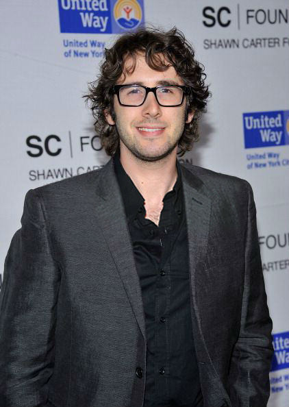  p>乔诗·葛洛班(josh groban),1981年2月27日出生于美国洛杉矶,美国