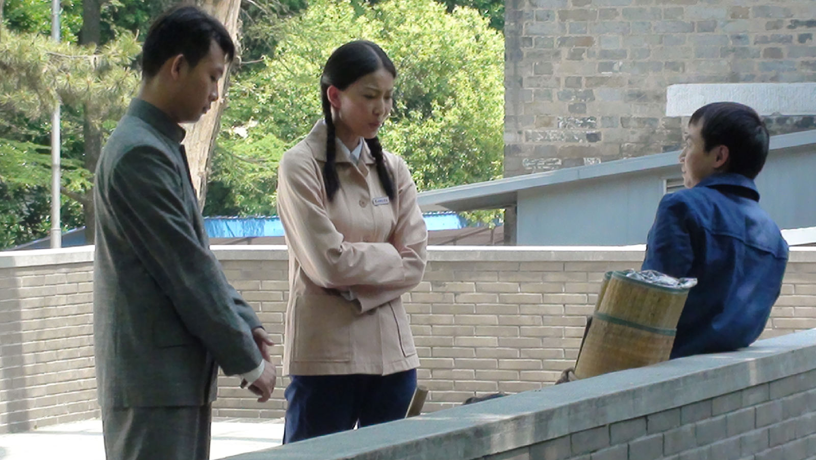 雪花那个飘》是电视剧《 a target="_blank" href="/item/北风那个吹