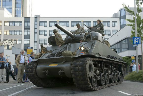 以色列谢尔曼坦克