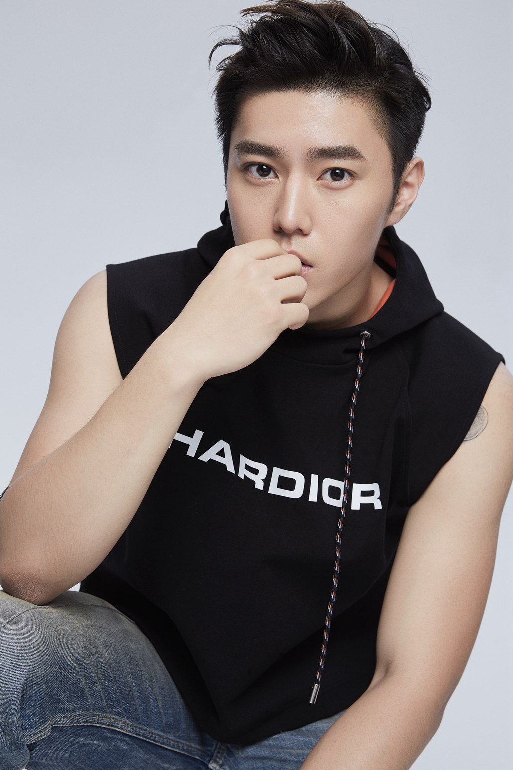 "gncq67zlsc">赵东泽,1995年1月12日出生于北京市,中国内地影视男演员