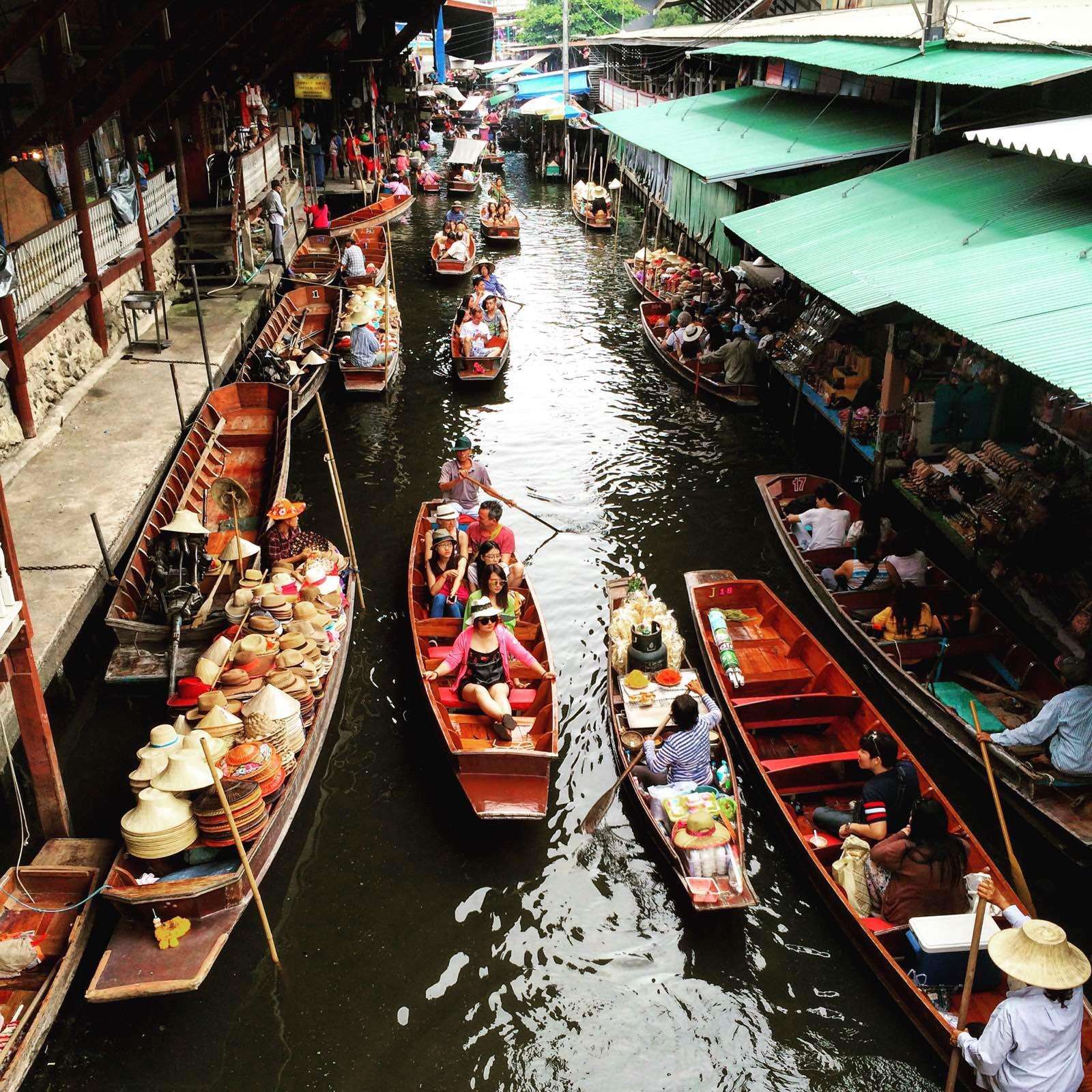 丹嫩沙多水上集市