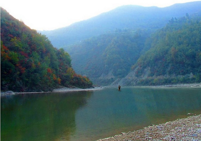 嘉陵江甘肃省两当县段